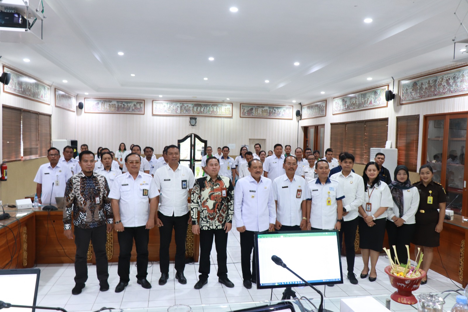 Pj. Bupati I Nyoman Jendrika Hadiri Rapat Koordinasi Program Pemberantasan Korupsi Tahun 2024